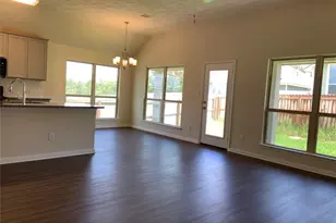 139 Bates Ct, Huntsville, TX 77320 - Photo 7