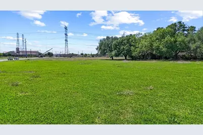 718 Staffordshire  Road Road, Stafford, TX 77477 - Photo 3