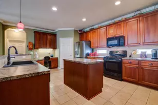 50 S Dylanshire Cir, Conroe, TX 77384 - Photo 5