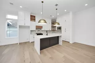 929 Fisher St, Houston, TX 77018 - Photo 9