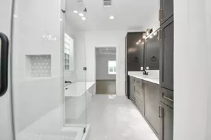 929 Fisher St, Houston, TX 77018 - Photo 21