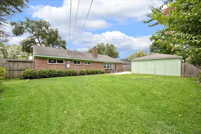 8114 Twin Hills Drive, Houston, TX 77071 - Photo 25