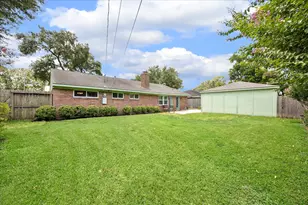 8114 Twin Hills Dr, Houston, TX 77071 - Photo 25