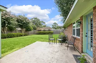 8114 Twin Hills Dr, Houston, TX 77071 - Photo 5