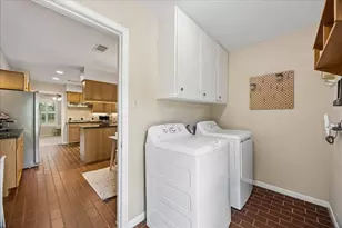 8114 Twin Hills Dr, Houston, TX 77071 - Photo 11