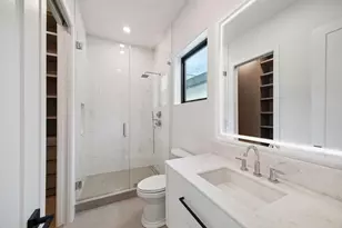 511 W Polk St, Houston, TX 77019 - Photo 31