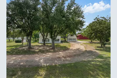 1713 Woody Lane, Sealy, TX 77474 - Photo 1
