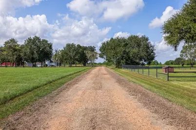 1713 Woody Lane, Sealy, TX 77474 - Photo 13