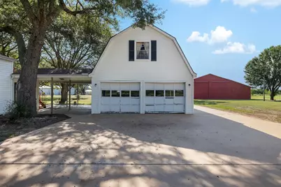 1713 Woody Lane, Sealy, TX 77474 - Photo 5