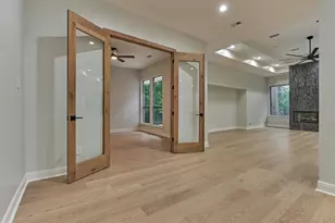24 Autumn Crescent, The Woodlands, TX 77381 - Photo 19