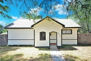 314 S 5th St, Highlands, TX 77562 - Photo 1