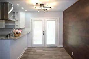 314 S 5th St, Highlands, TX 77562 - Photo 5