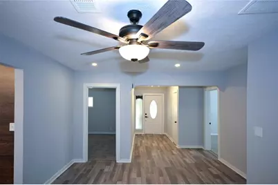 314 S 5th Street, Highlands, TX 77562 - Photo 7