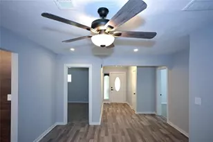 314 S 5th St, Highlands, TX 77562 - Photo 7