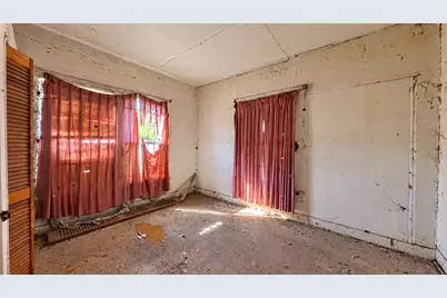 9802 Lanewell Street, Houston, TX 77029 - Photo 7