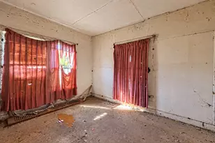 9802 Lanewell St, Houston, TX 77029 - Photo 7