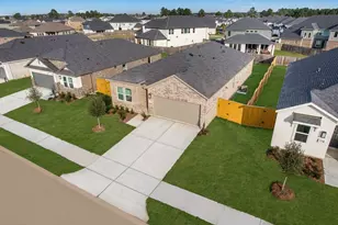 21934 Sam Raburn Dr, Tomball, TX 77375 - Photo 23