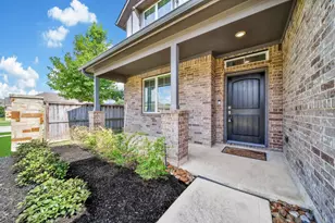 19234 Red Cascade Ct, Tomball, TX 77377 - Photo 5