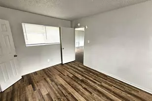 2421 16th Ave N, Texas City, TX 77590 - Photo 11
