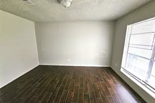 2421 16th Ave N, Texas City, TX 77590 - Photo 13