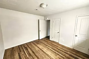 2421 16th Ave N, Texas City, TX 77590 - Photo 17