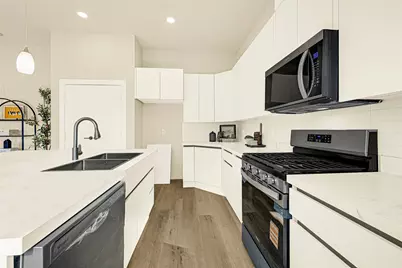 704 Savonna, Houston, TX 77076 - Photo 9