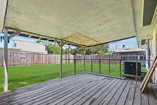 6814 Fairway Dr, Galveston, TX 77551 - Photo 21