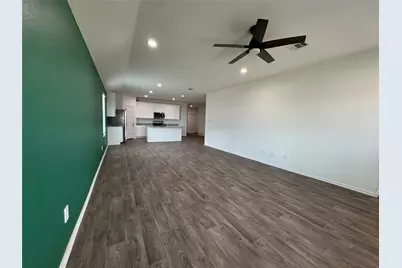 2216 Laurel Bloom Lane, Sealy, TX 77474 - Photo 5