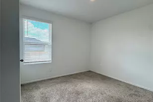 2216 Laurel Bloom Ln, Sealy, TX 77474 - Photo 15