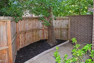 13776 Hollowgreen Dr, Houston, TX 77082 - Photo 1