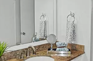 13776 Hollowgreen Dr, Houston, TX 77082 - Photo 21