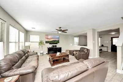 13915 Prosperity Ridge Drive, Houston, TX 77048 - Photo 9