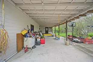 2137 Honey Tree St, Conroe, TX 77385 - Photo 3