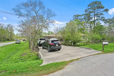 2137 Honey Tree Street, Conroe, TX 77385 - Photo 3