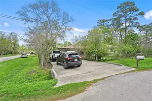 2137 Honey Tree St, Conroe, TX 77385 - Photo 3