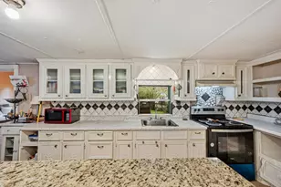2137 Honey Tree St, Conroe, TX 77385 - Photo 5