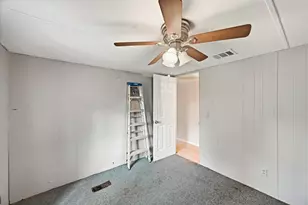 2137 Honey Tree St, Conroe, TX 77385 - Photo 7