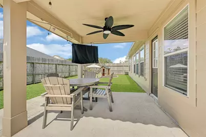 9135 Creekside Drive, Hitchcock, TX 77563 - Photo 21