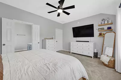9135 Creekside Drive, Hitchcock, TX 77563 - Photo 13