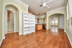 605 W Polk St, Houston, TX 77019 - Photo 9