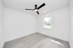 1101 Flint St, Houston, TX 77029 - Photo 13