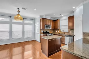 1821 Woodbend Village Ct, Houston, TX 77055 - Photo 13