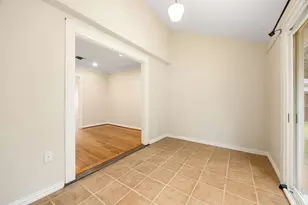 1067 W 43rd St, Houston, TX 77018 - Photo 13