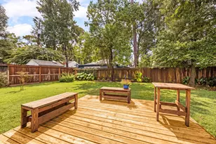 1067 W 43rd St, Houston, TX 77018 - Photo 3