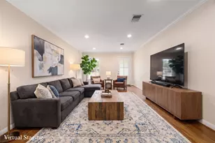 1067 W 43rd St, Houston, TX 77018 - Photo 5