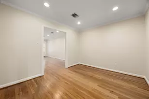 1067 W 43rd St, Houston, TX 77018 - Photo 7