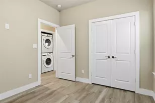 4431 Knoxville St, Houston, TX 77051 - Photo 9