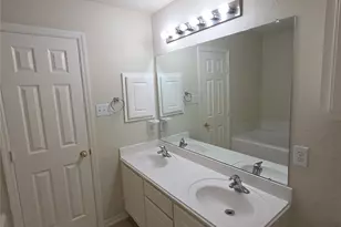 17711 Barton Point Ln, Richmond, TX 77407 - Photo 11