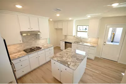 3412 Playa Street, League City, TX 77539 - Photo 9