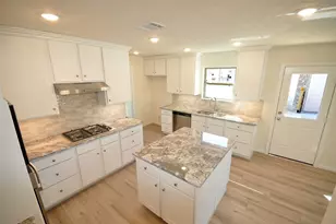 3412 Playa St, League City, TX 77539 - Photo 9